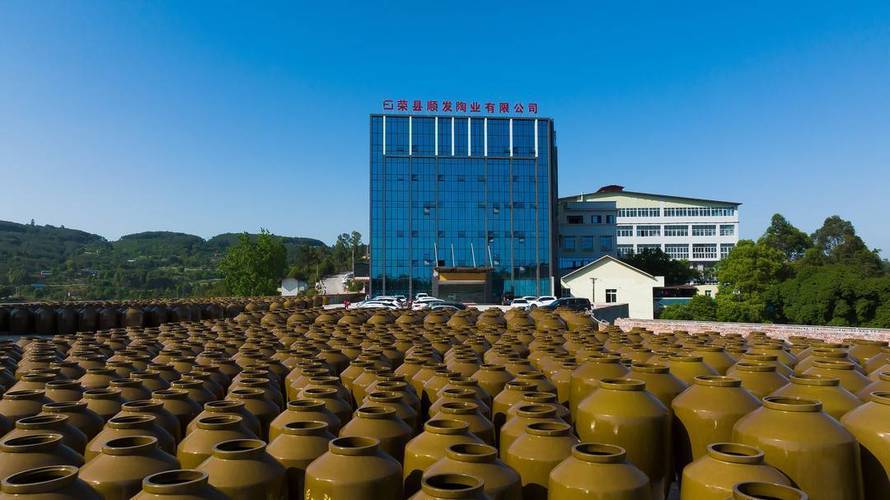 榮州陶工、豆阿嫂家政獲評自貢特色勞務品牌，四川勞務服務再添新名片